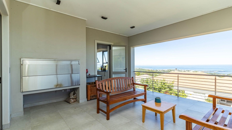 4 Bedroom Property for Sale in Berghof Western Cape